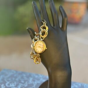 🌟 Anne Klein Gold-Tone Link Bracelet Watch 🌟